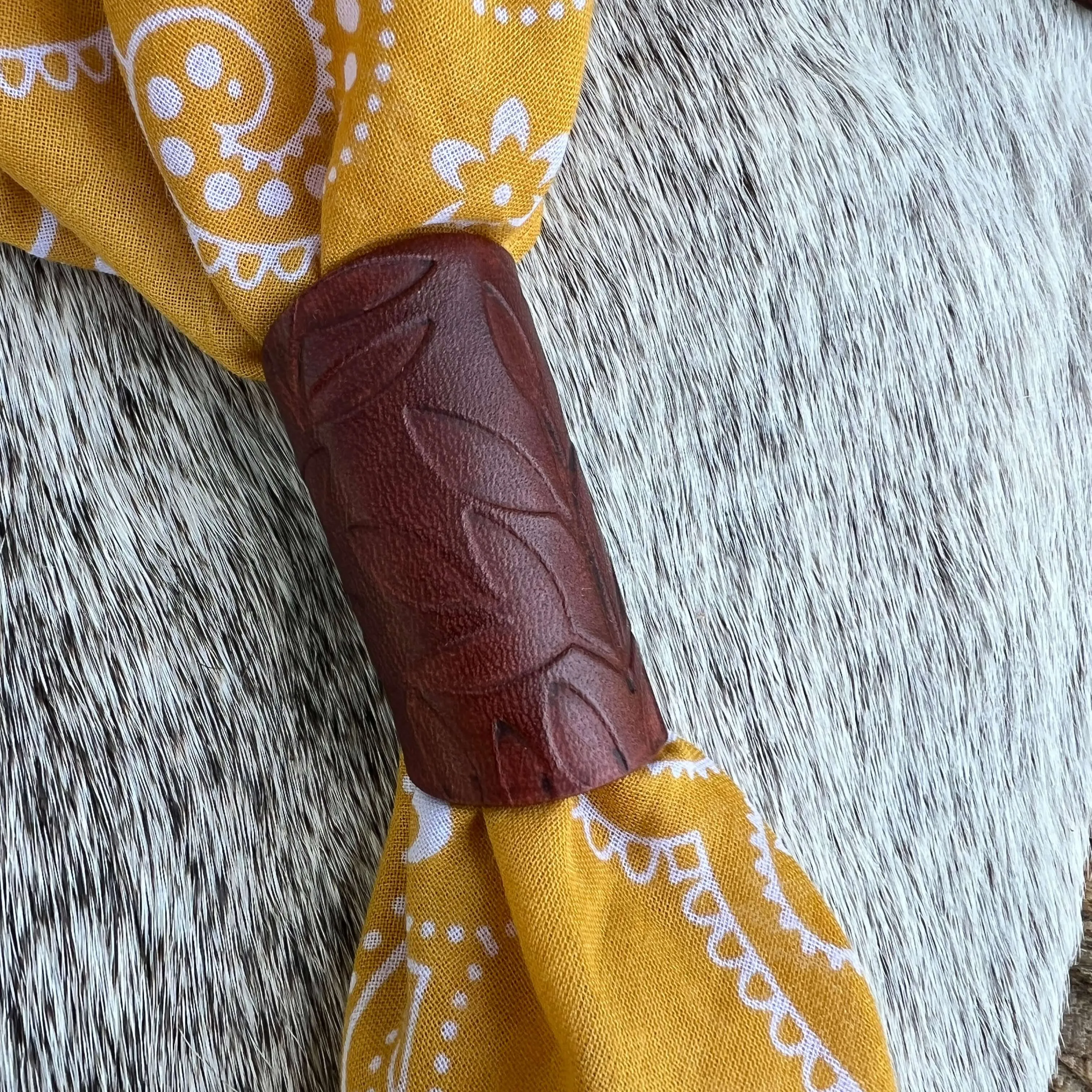 Bandana Slide - Embossed Leather in Deep Brown - Vines