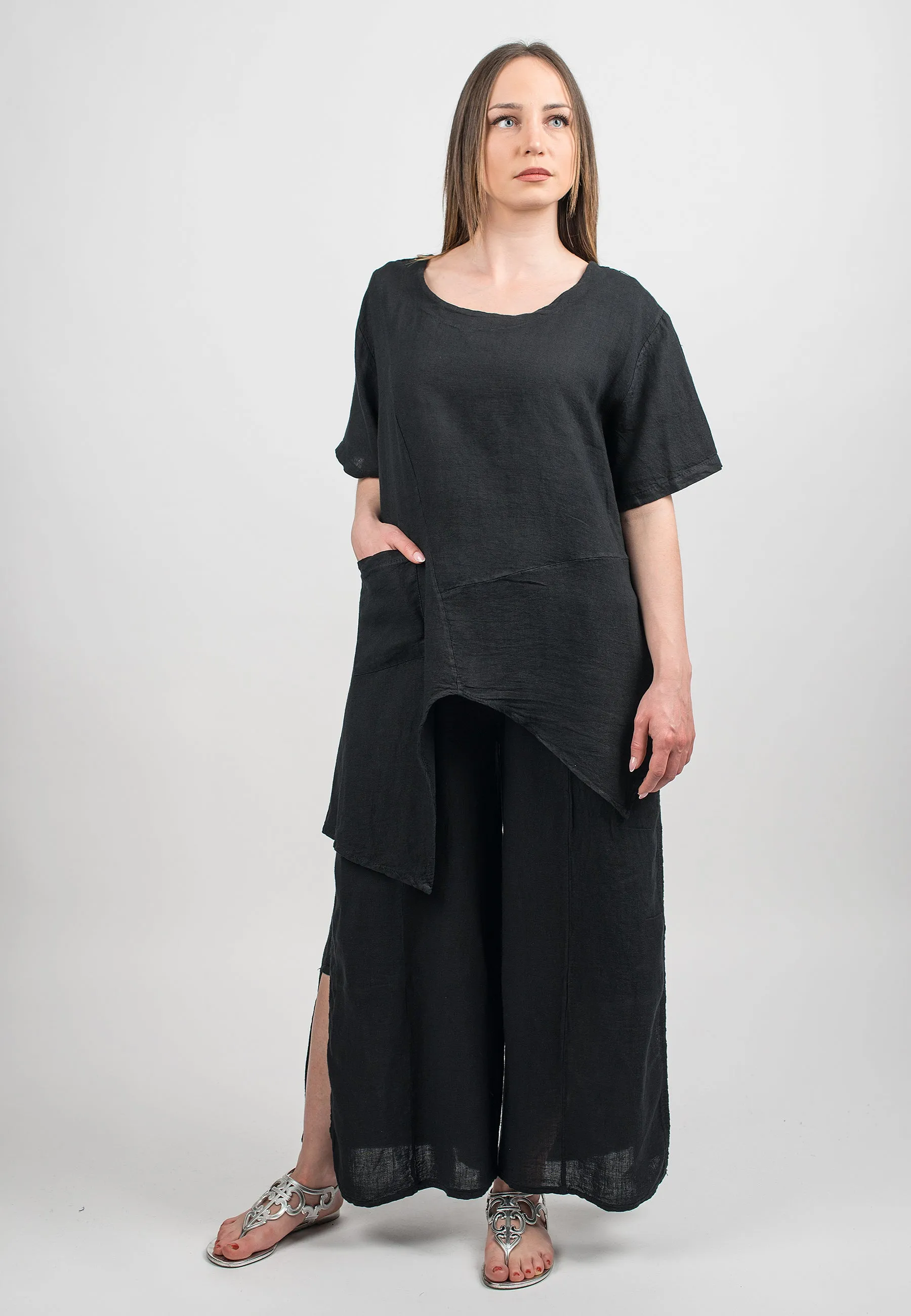 Slit trousers in 100% linen