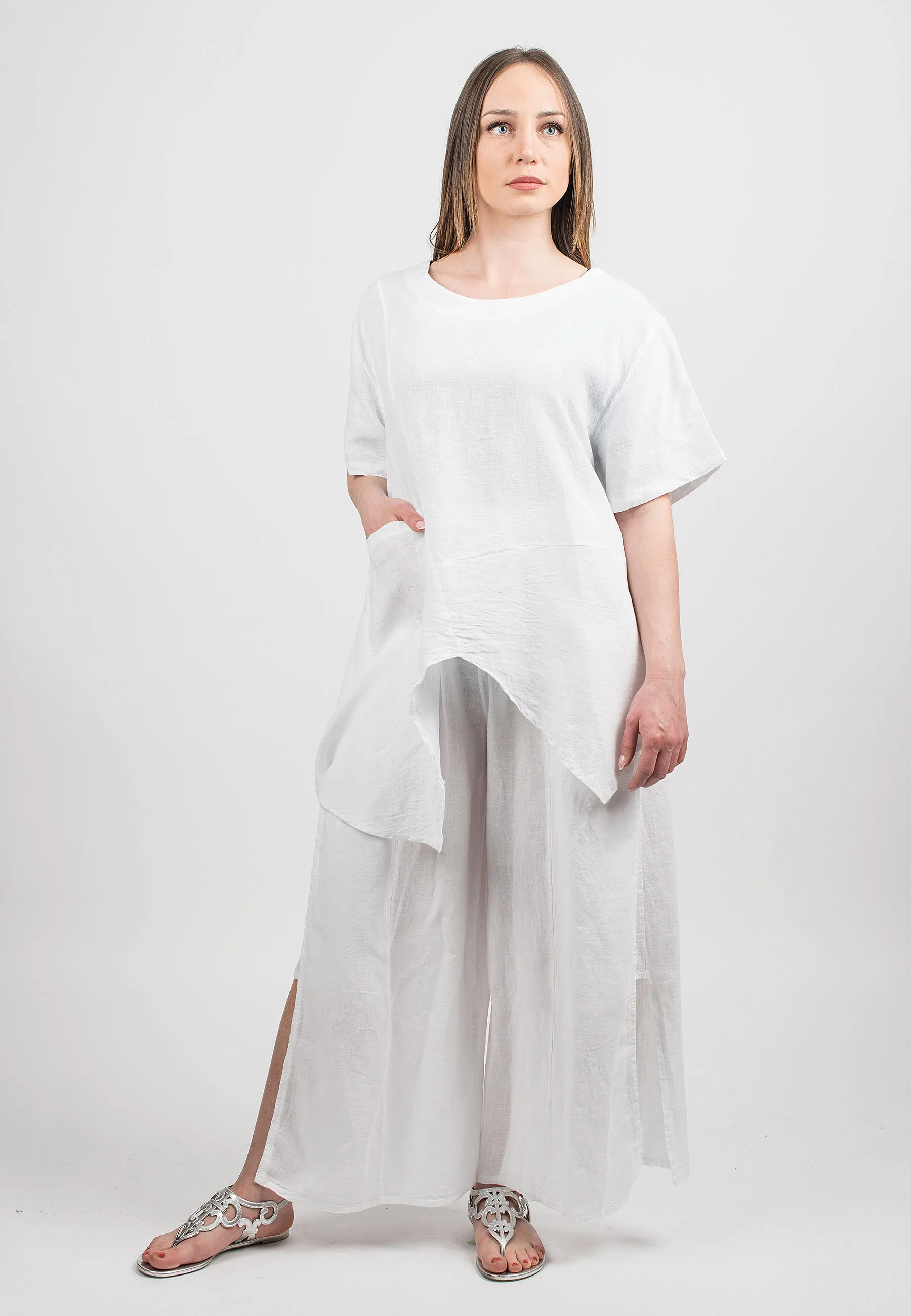 Slit trousers in 100% linen