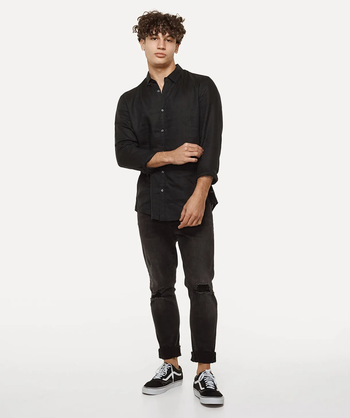 The Tennyson Linen L/s Shirt - Black